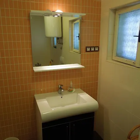 Meleh Apartman *