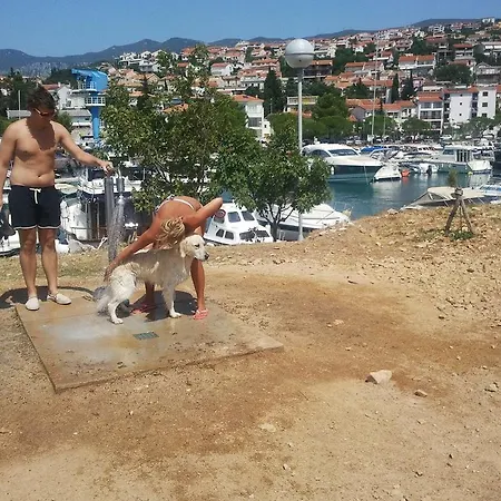 Apartman Meleh *