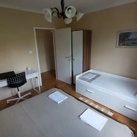 Apartment Meleh